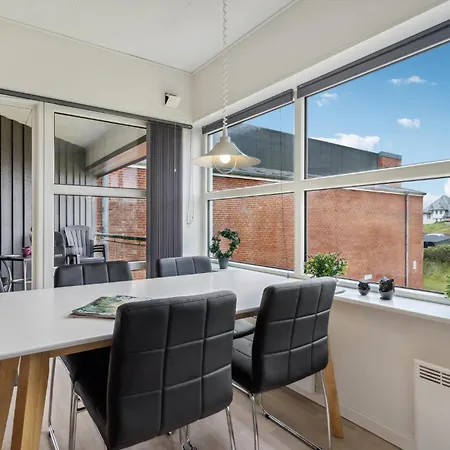 Bad, Lejl 112 Apartmán